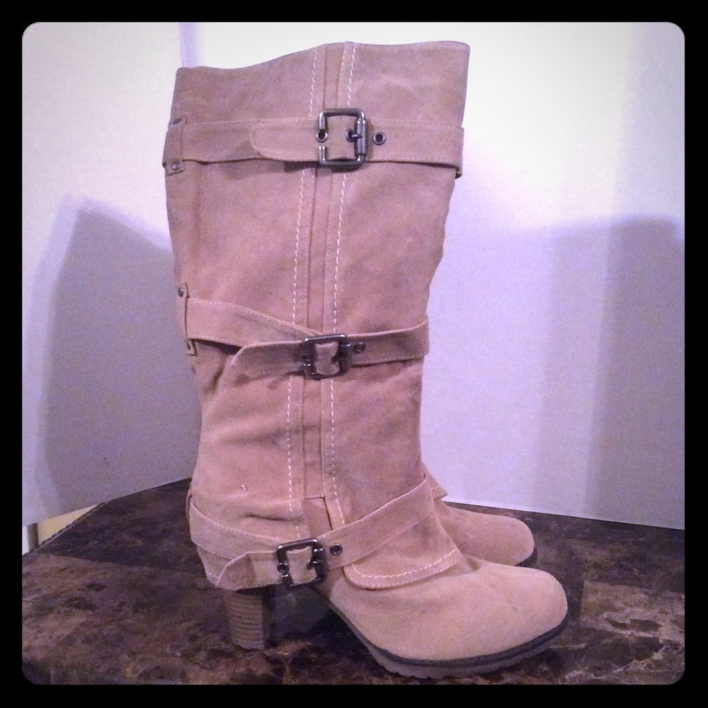 Stylish 3buckle Boots